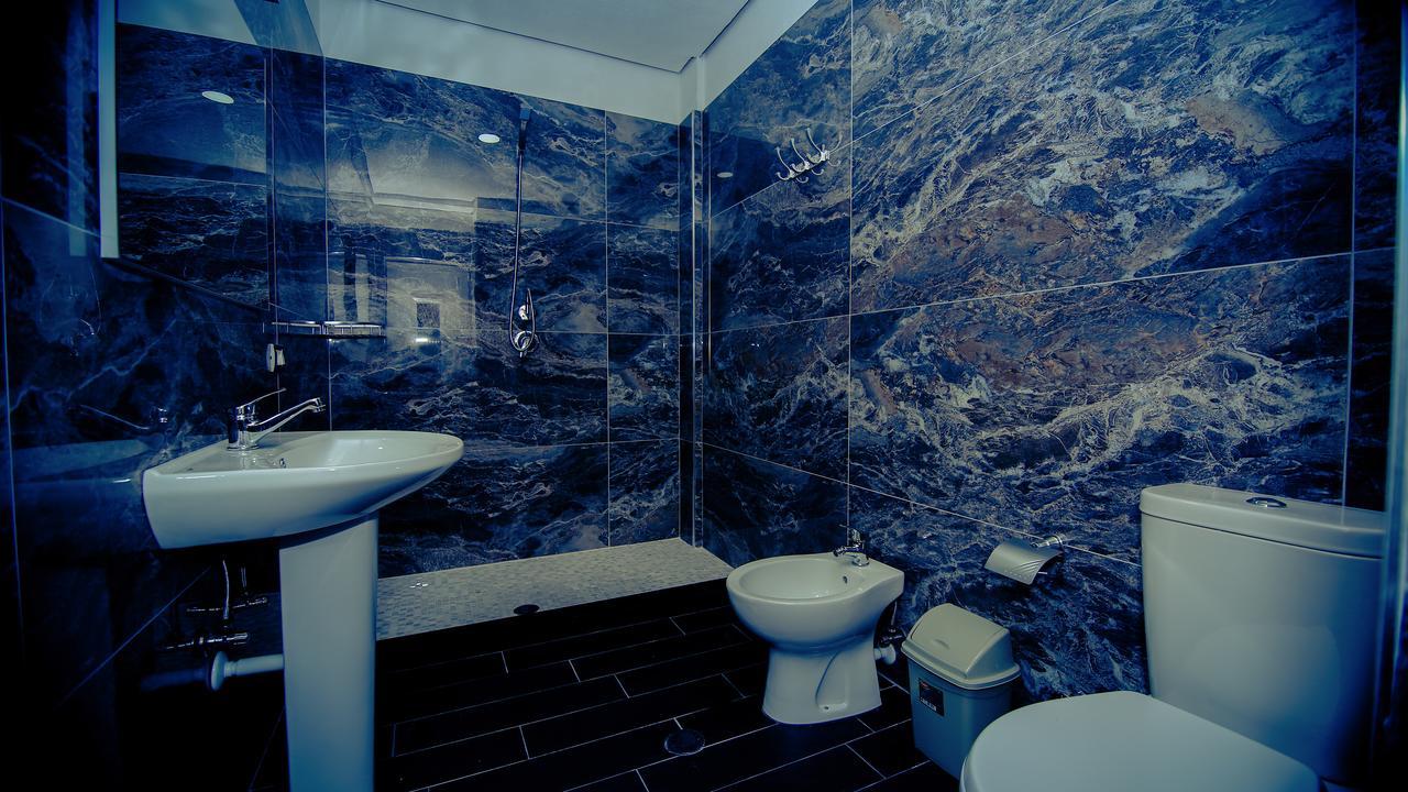 Hotel Lubjana Дуррес Экстерьер фото