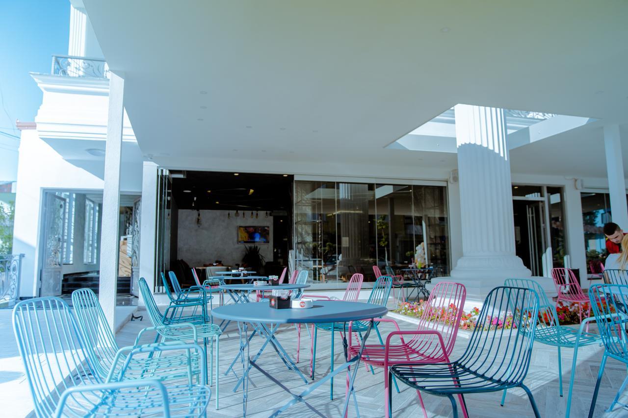 Hotel Lubjana Дуррес Экстерьер фото
