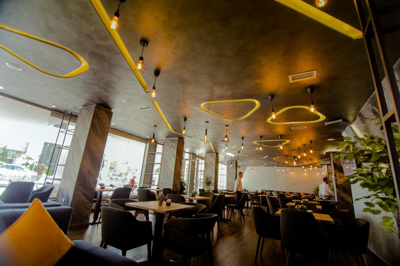 Hotel Lubjana Дуррес Экстерьер фото